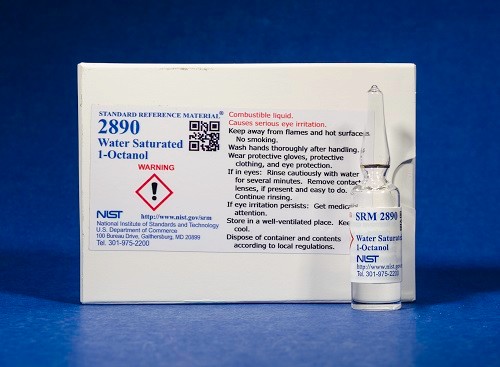 SRM 2890 - 水飽和正辛醇